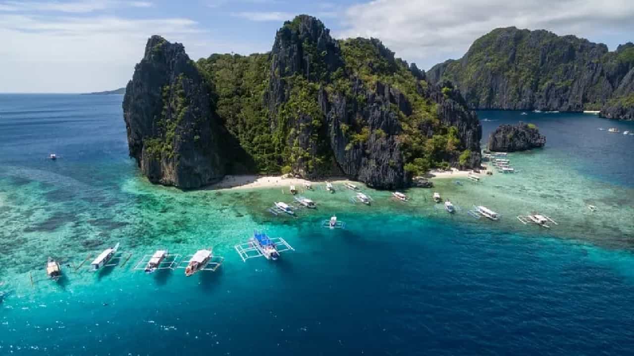 Joining Island Hopping Tour A in El Nido