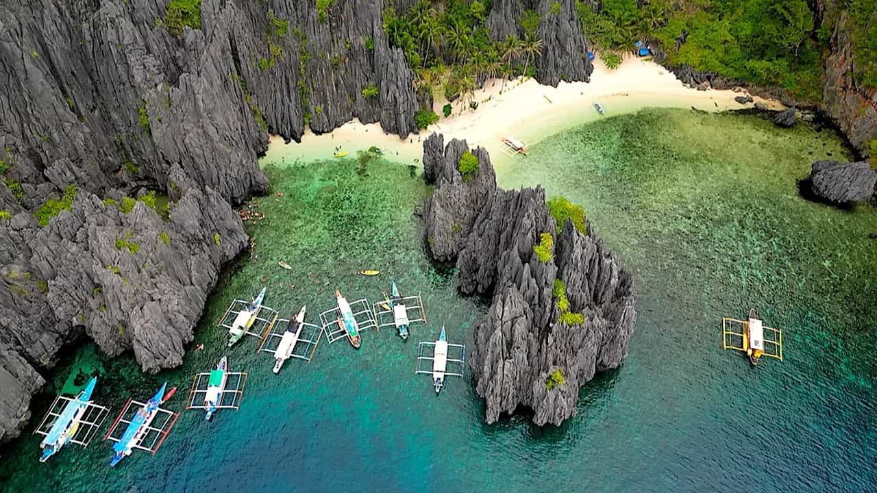 Joining Island Hopping Tour D in El Nido