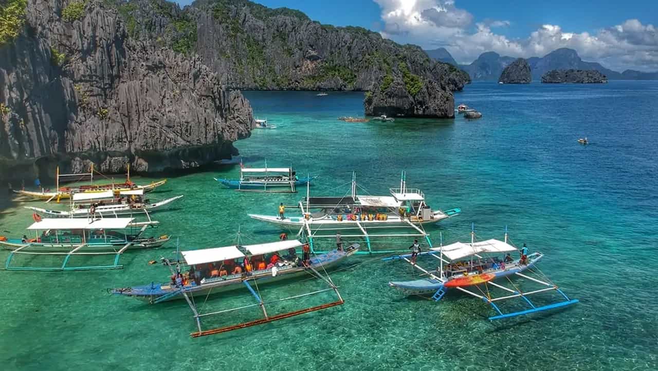 Joining Island Hopping Tour D in El Nido