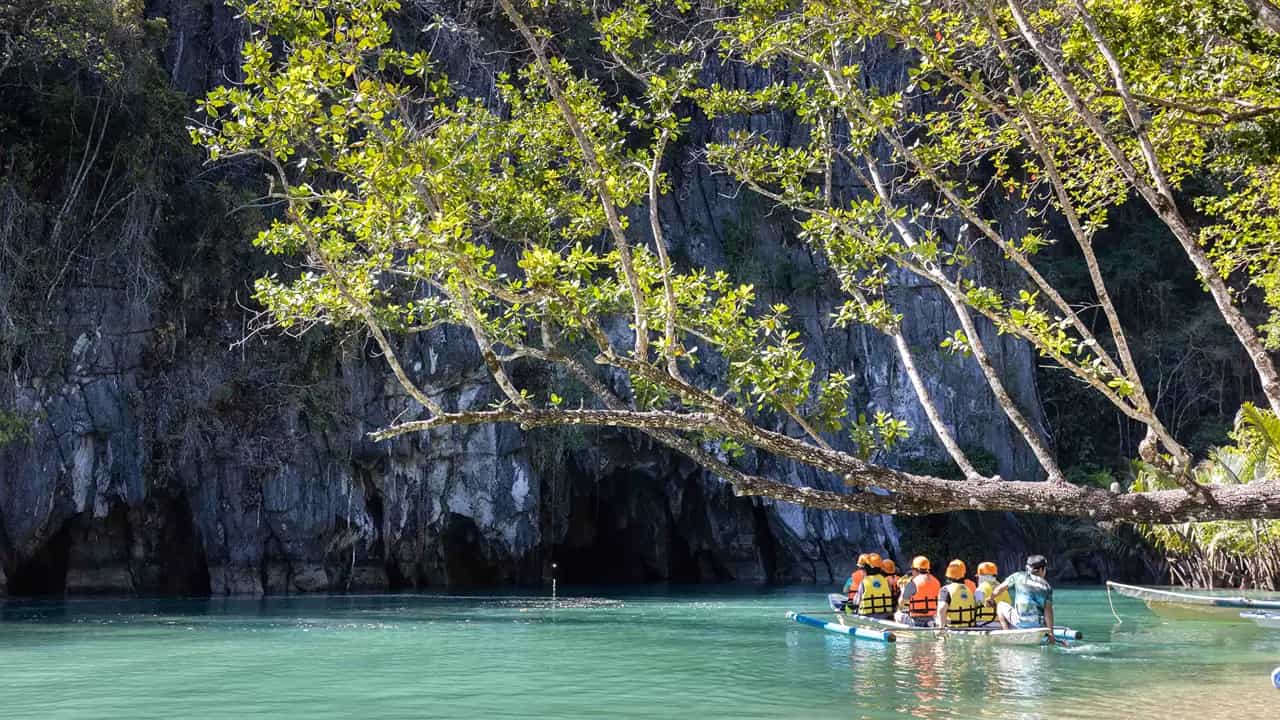 Private Underground River Tour from Puerto Princesa to El Nido