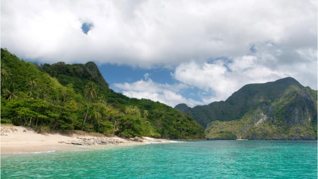 Private Island Hopping Boat Tour C in El Nido Private Island Hopping Boat Tour C in El Nido - Tour in Palawan
