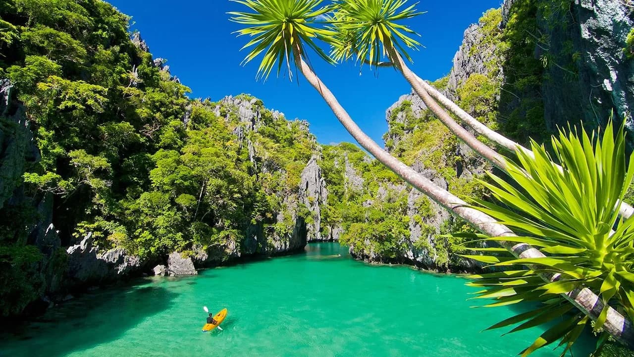 Private Island Hopping Boat Tour D in El Nido Private Island Hopping Boat Tour D in El Nido - Tour in Palawan
